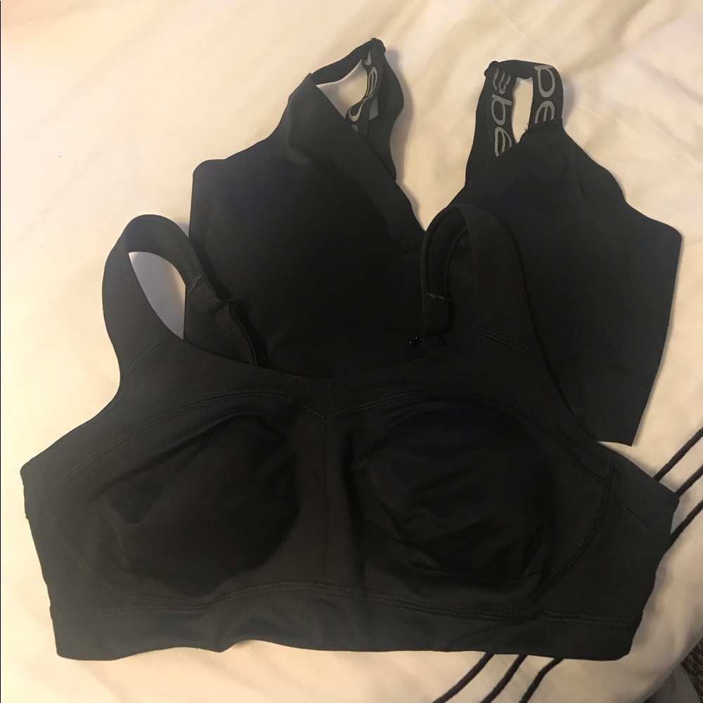 1X BeBe Athletic Bra, 36/38 D/DD Champion Bra., Very nice bras Smoke & Pet free.